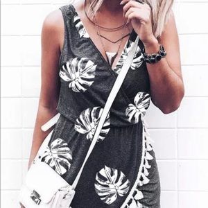 NEW‼️Print Tassel Wrap V Neck Dress